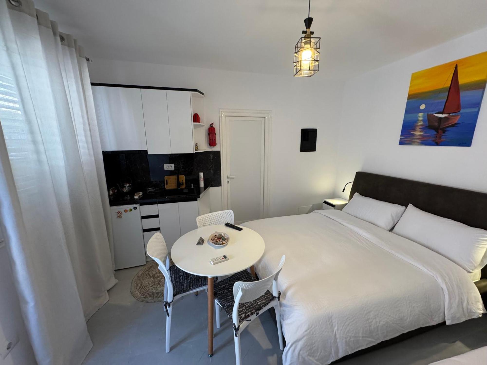 Private Villa Aras 2 - Luxury & Elegance Apartments Влёра Экстерьер фото